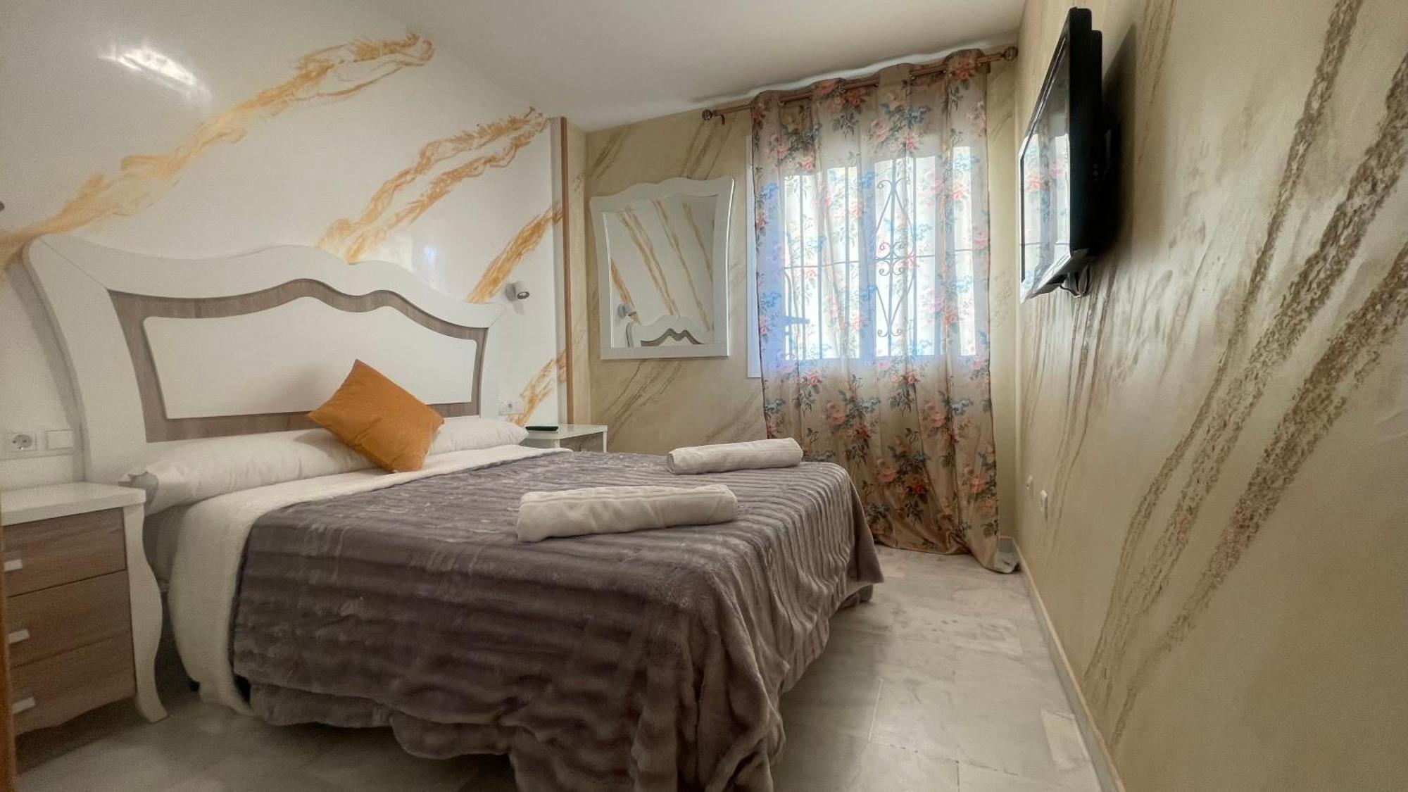 Apartamento Con Vista A La Piscina Apartment Benalmádena Exterior foto